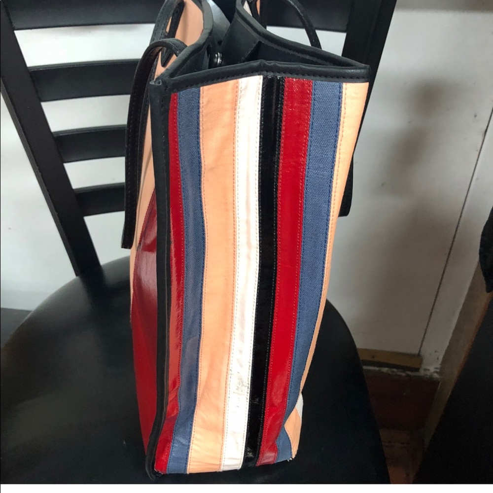 Shoulder bag